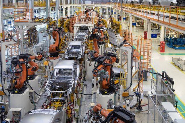 Gigacasting Jadi Inovasi Produksi Mobil, Ini Kelebihan dan Kekurangannya Gigacasting