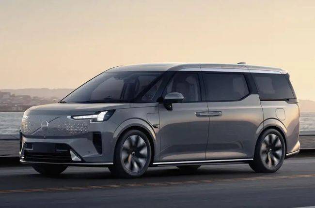 Volvo Kenalkan MPV Premium Full Listrik Pesaing Lexus LM Volvo EM90
