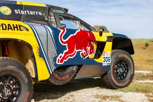 2023/11/Peugeot-3008-DKR-Seabstien-Loeb-7.jpg