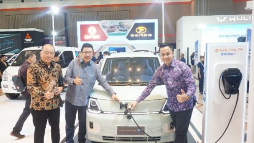 DFSK & Seres Pamer Kendaraan Elektrifikasi di GIIAS Bandung 2023
