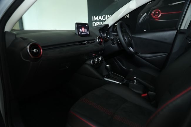 2023/11/New-Mazda2-2023-1.jpg