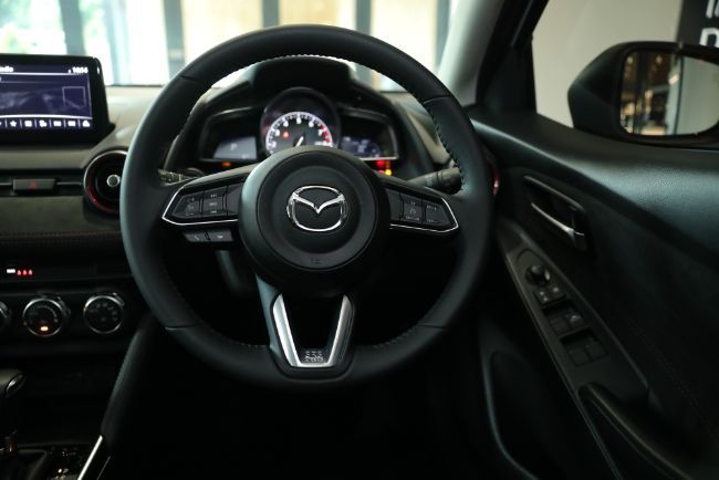2023/12/New-Mazda2-2023-4.jpg