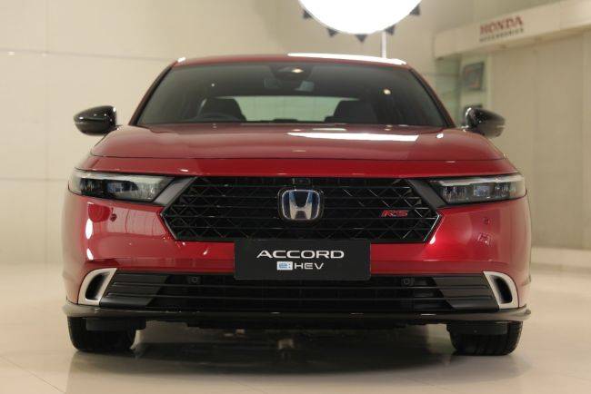 Honda Accord Dapat Piala Midsize Sedan Terbaik Keempat Kali di Amerika All New Honda Accord eHEV RS