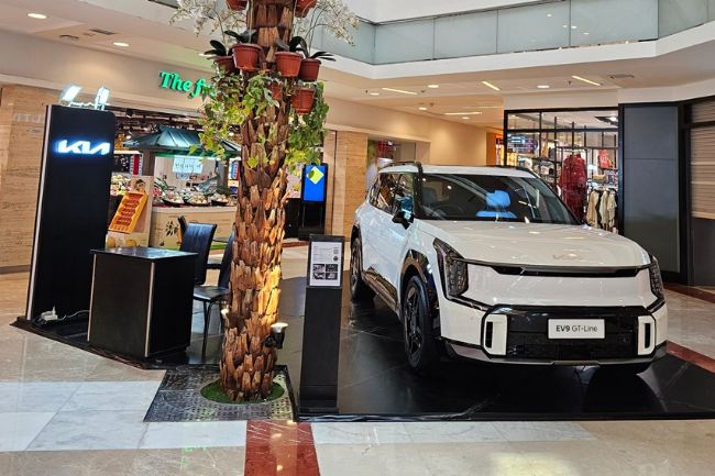 2023/12/Kia-EV9-Mall-Exhibition-1.jpg