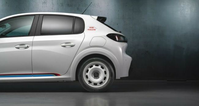 2023/12/Peugeot-208-Rallye-8.jpg