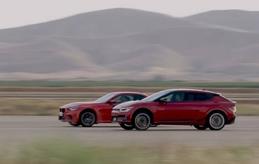 VIDEO: BMW M2 Vs Kia EV6 GT, Pertaruhan 6 Silinder Lawan Motor Listrik BMW M2 vs Kia EV6 GT