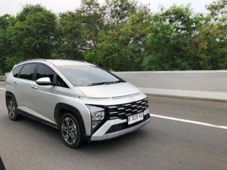 Hyundai Stargazer X Tawarkan Segudang Kemudahan Saat Berkendara Liburan ke Luar Kota Hyundai Stargazer X Tawarkan Segudang Kemudahan Saat Berkendara Liburan ke Luar Kota