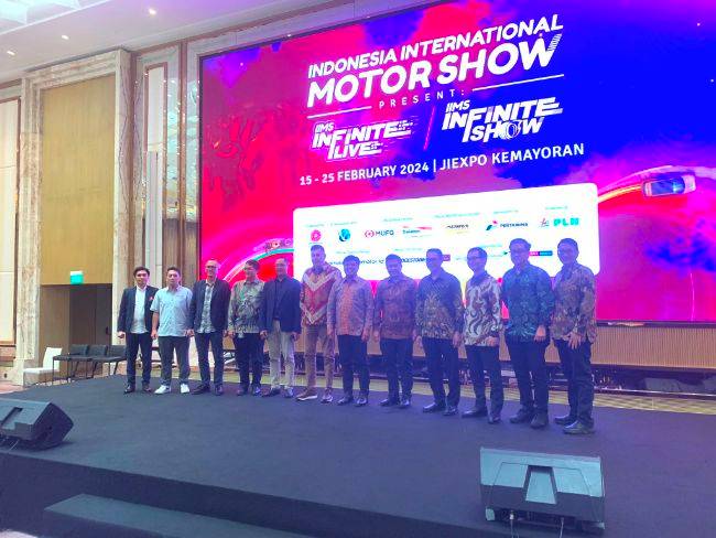 Selain Mobil Baru, Dewa 19 dan Kahitna Manggung di IIMS 2024 IIMS 2024