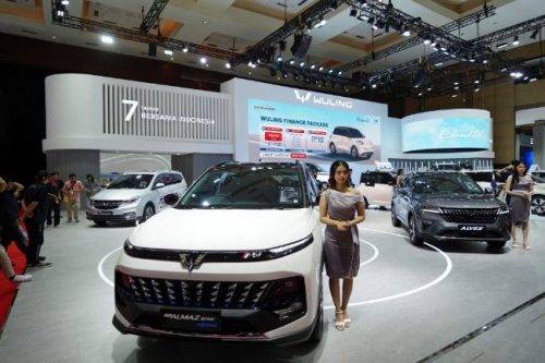 IIMS 2024: Wuling Almaz Hybrid Hadir Goda Peminat SUV Elektrifikasi IIMS 2024: Wuling Almaz Hybrid Hadir Goda Peminat SUV Elektrifikasi