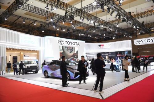 IIMS 2024: Toyota Tawarkan Promo Khusus, Ada Gratis Asuransi 3 Tahun