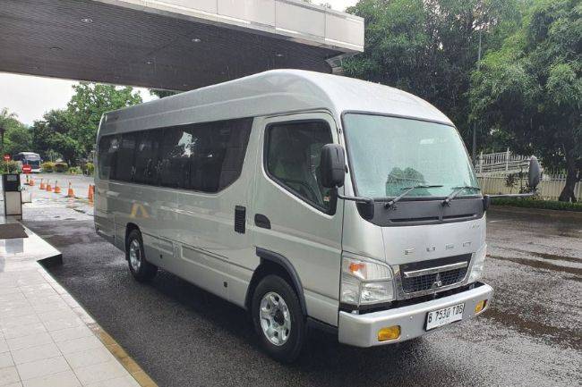 Mitsubishi Fuso Incar Sektor Pariwisata Lewat Comeback ke Microbus