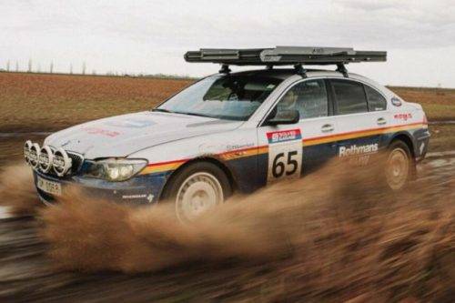Di Luar Nalar, BMW Seri-7 Dimodifikasi Jadi Mobil Off-Road Di Luar Nalar, BMW Seri-7 Dimodifikasi Jadi Mobil Off-Road