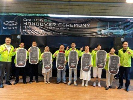 1.000 Unit Pertama Chery Omoda E5 Diterima Konsumen, Dapat Install Car Link O Gratis 1.000 Unit Pertama Chery Omoda E5 Diterima Konsumen, Dapat Install Car Link O Gratis