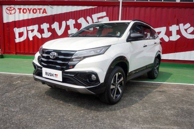 Tertarik Toyota Rush Facelift, Bisa Dicicil Mulai Rp4 Jutaan New Toyota Rush