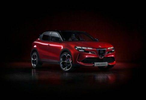 Dicekal Pemerintah, Alfa Romeo Milano Langsung Ganti Nama Setelah Debut Dicekal Pemerintah, Alfa Romeo Milano Langsung Ganti Nama Setelah Debut