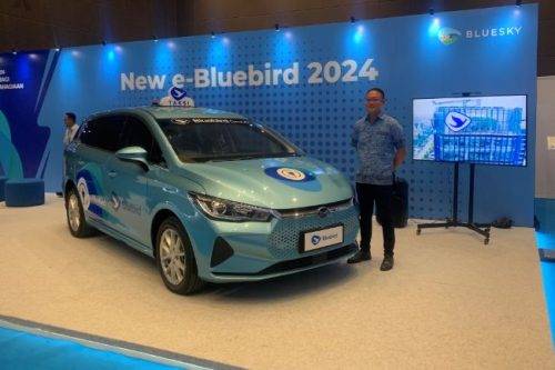 PEVS 2024: BYD e6 Jadi Armada Terbaru Bluebird, Tarif Buka Pintu Rp10.000 PEVS 2024: BYD e6 Jadi Armada Terbaru Bluebird, Tarif Buka Pintu Rp10.000