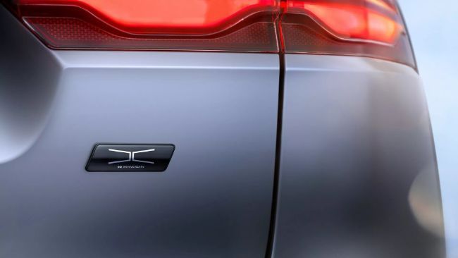 2024/05/Jaguar-F-Pace-90th-Anniversary-Edition-516-1.jpg