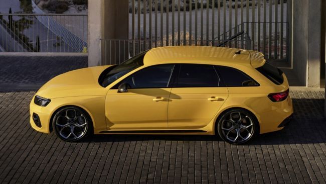 2024/06/Audi-RS4-Avant-25-Years-8.jpg