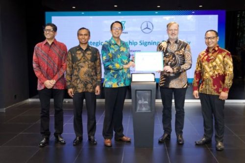 Mercedes-Benz Indonesia Tunjuk Petronas Jadi Pelumas Rekomendasi Bengkel Resmi