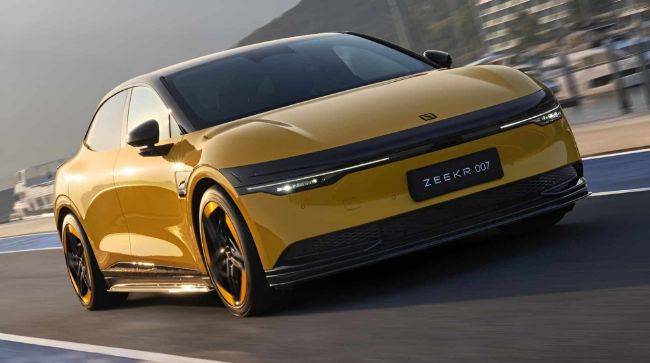 Zeekr 007 Kalahkan Laptime Porsche dan Tesla di Sirkuit Zheijang Zeekr 007