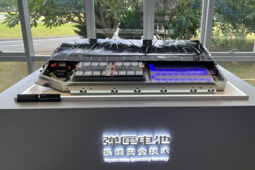 GAC Aion Punya Baterai Canggih, Pengisian 5 Menit untuk Jarak Tempuh 200 Km