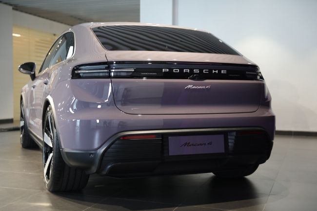2024/06/Porsche-Macan-4-EV-10.jpg