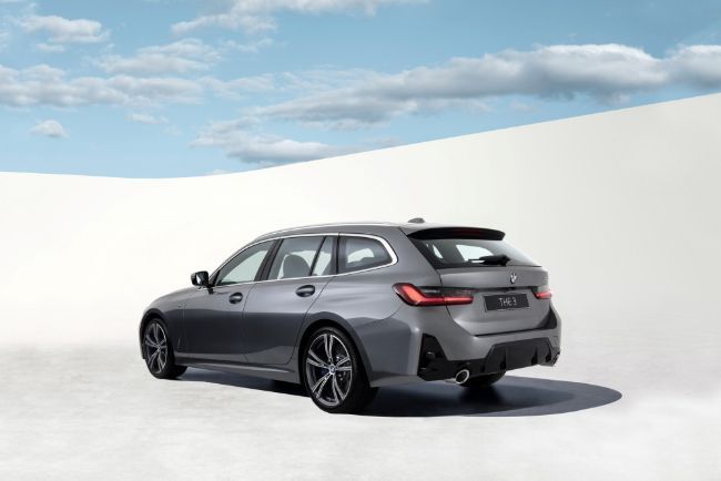 2024/06/New-BMW-Seri-3-Touring_3.jpg
