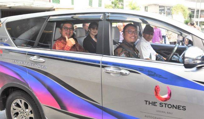 Mobil Elektrifikasi Toyota Jadi Armada Antar Jemput Hotel Mewah di Bali, Termasuk Innova Listrik Toyota xEV The Stones Hotel Bali