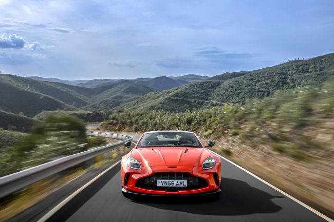 2024/07/Test-Drive-Aston-Martin-Vantage-2024-11.jpg
