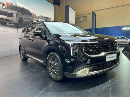 GIIAS 2024: Kia Carnival Hybrid Debut Bersama Varian Baru EV9 GIIAS 2024: Kia Carnival Hybrid Debut Bersama Varian Baru EV9