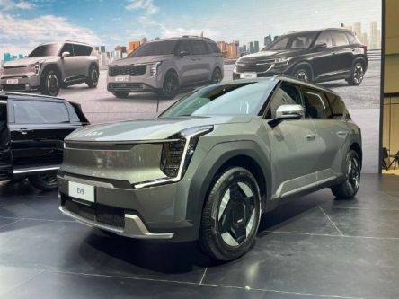 Mengenal Material Daur Ulang Yang Dipakai Varian Kia EV9 Earth Mengenal Material Daur Ulang Yang Dipakai Varian Kia EV9 Earth