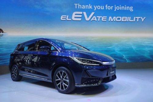 GIIAS 2024: BYD M6 Meluncur Sebagai MPV Listrik, Lebih Murah Dari Innova GIIAS 2024: BYD M6 Meluncur Sebagai MPV Listrik, Lebih Murah Dari Innova