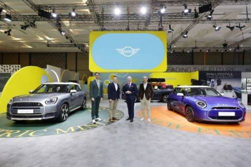 GIIAS 2024: MINI Luncurkan Generasi Terbaru 3-Door dan Countryman EV GIIAS 2024: MINI Luncurkan Generasi Terbaru 3-Door dan Countryman EV