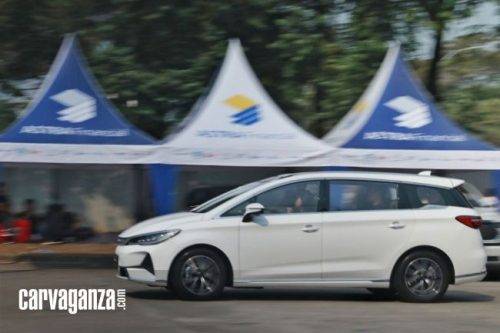 FIRST DRIVE: Uji Kenyamanan BYD M6, MPV Listrik Bintang GIIAS 2024 FIRST DRIVE: Uji Kenyamanan BYD M6, MPV Listrik Bintang GIIAS 2024