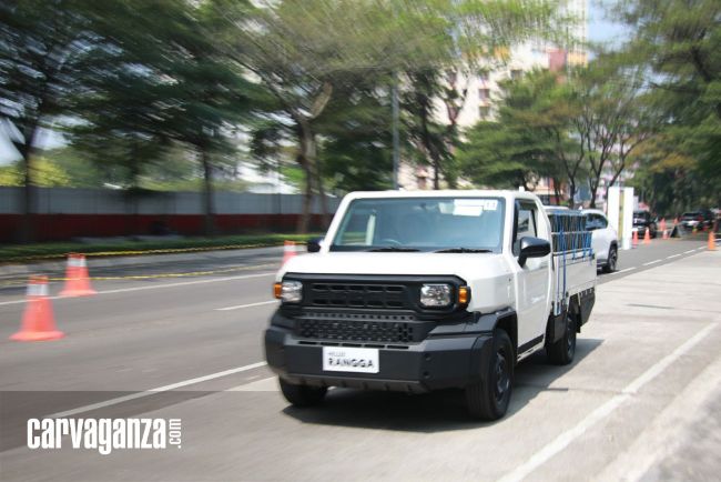 FIRST DRIVE: Mengangkut Beban 1,2 Ton Pakai Toyota Hilux Rangga Toyota Hilux Rangga
