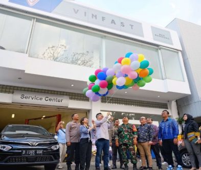 Dalam Sebulan, VinFast Buka 15 Dealer Resmi di Indonesia