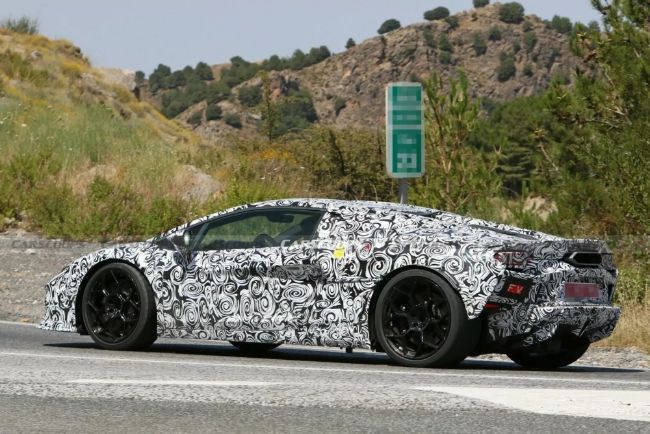 2024/08/Lamborghini-Temerario-Spyshot-2.jpg