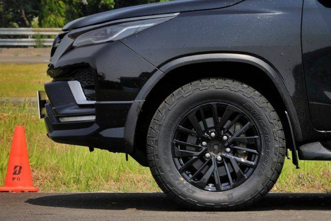 Impresi Coba Ban Bridgestone Dueler A/T002, Cocok Untuk SUV Ladder Frame Bridgestone Dueler AT002