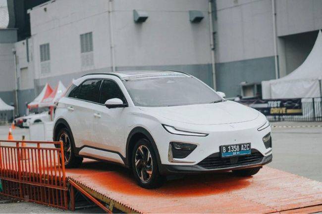 TIPS: Perhatikan Hal Ini Saat Kendarai Mobil Listrik Dalam Segala Kondisi Tips EV