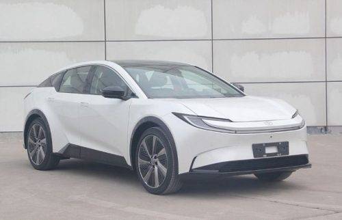 Toyota bZ3C Muncul Versi Produksi, Pakai Jeroan BYD Toyota bZ3C Muncul Versi Produksi, Pakai Jeroan BYD