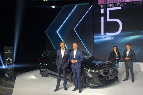 BMW i5 Touring Hadir di Indonesia, Pelopori Station Wagon EV di Kelas Premium BMW i5 Touring Hadir di Indonesia, Pelopori Station Wagon EV di Kelas Premium
