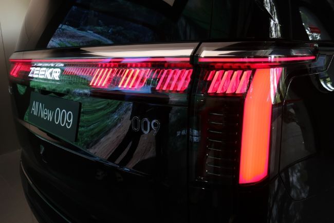 2024/09/Test-Drive-Zeekr-009-MPV-6.jpg