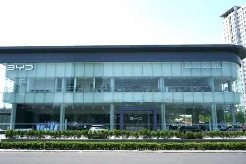 BYD Resmikan 9 Dealer Sekaligus, Termasuk Jakarta, Surabaya dan Pekanbaru BYD Resmikan 9 Dealer Sekaligus, Termasuk Jakarta, Surabaya dan Pekanbaru