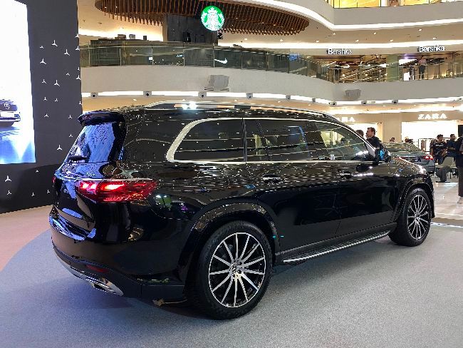 2024/10/Mercedes-Benz-GLS-450-AMG-Line-2024-6.jpg