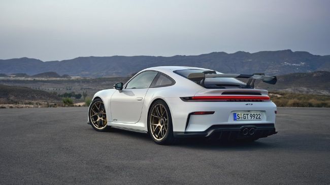 2024/10/Porsche-911-GT3-2025-3.jpg