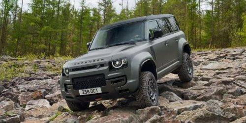 Land Rover Defender OCTA Debut di Inggris, Semakin Sangar Buat Lahap Off-Road Land Rover Defender OCTA Debut di Inggris, Semakin Sangar Buat Lahap Off-Road