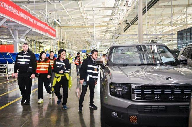 Sudah Full Robotic, Pabrik Jetour Lahirkan 400 Mobil Setahun Pabrik Jetour Fuzhou