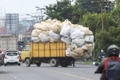 ODOL Masih Jadi Ancaman Serius di Jalanan, Isuzu Beri Edukasi ODOL Masih Jadi Ancaman Serius di Jalanan, Isuzu Beri Edukasi