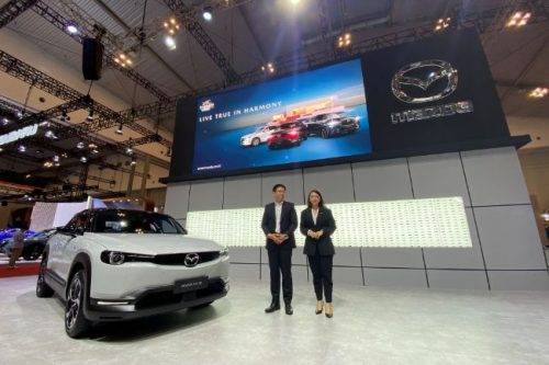 GJAW 2024: Mazda MX-30 Debut Publik Pasca Launching, Banyak Promo Menarik GJAW 2024: Mazda MX-30 Debut Publik Pasca Launching, Banyak Promo Menarik