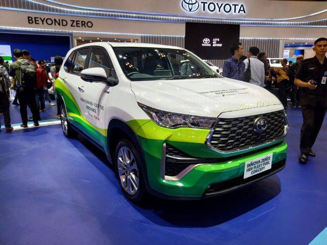 GJAW 2024: Toyota Gandeng Pertamina, dan TRAC Uji Coba Bioetanol E10 Toyota